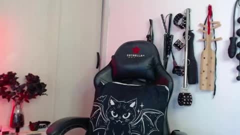 Snapshot of alissonbeckett chatting on May 15, 2026, 7:54 pm Alisson Beckett online show from May 15, 2026, 7:54 pm