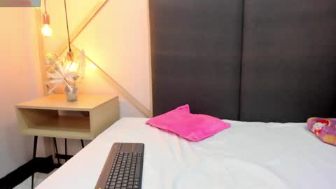 alissonmartin online show from January 24, 2025, 3:02 pm