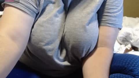 Alissonnat online show from September 19, 2025, 8:49 am