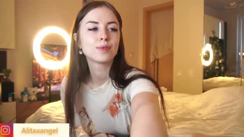 A L I T A online show from January 5, 2025, 11:04 am