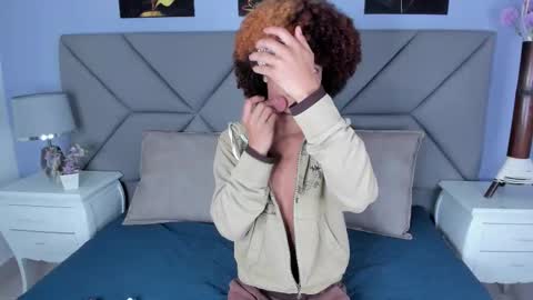  Alexis Etereo  online show from January 17, 2026, 7:28 pm