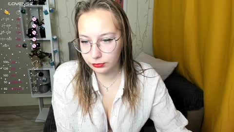 aliya_reid online show from December 8, 2024, 1:02 am