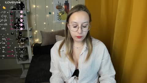 aliya_reid online show from December 19, 2024, 4:13 am