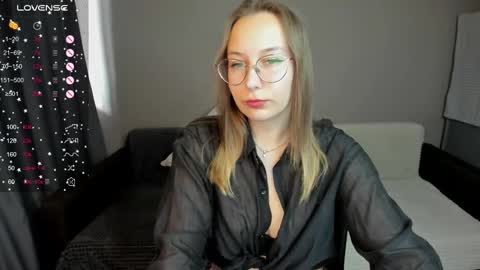 aliya_reid online show from February 26, 2025, 4:14 am