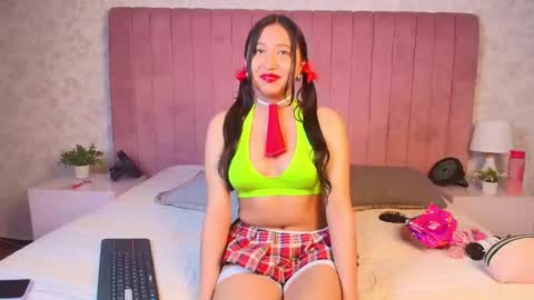 aliyah_rielle online show from November 23, 2025, 7:13 pm