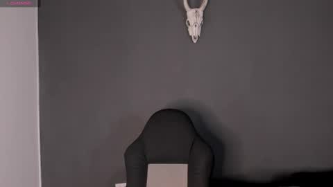 Aliz online show from March 6, 2025, 2:09 am