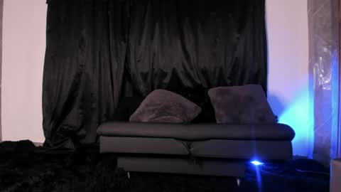 Aliz online show from April 11, 2026, 1:10 am