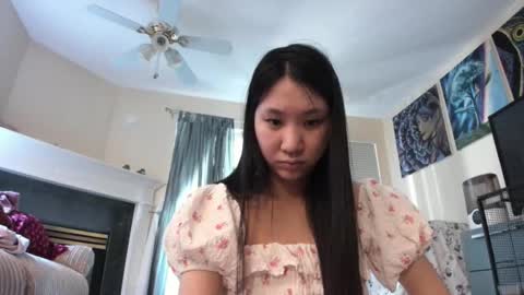 Alize Zaide online show from September 17, 2025, 7:59 pm