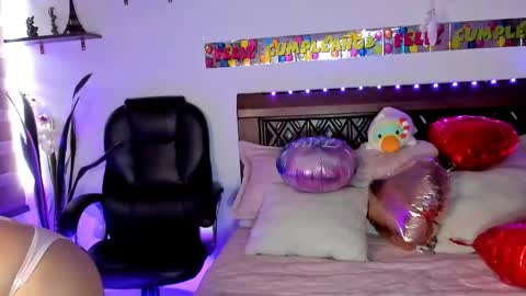 Andrea..... online show from February 3, 2026, 7:41 pm