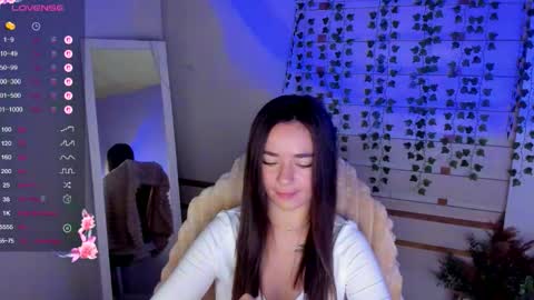 Snapshot of allana_dream chatting on September 9, 2025, 6:46 am Allana online show from September 9, 2025, 6:46 am