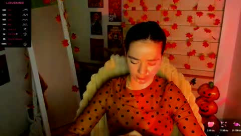 Snapshot of allana_dream chatting on November 10, 2025, 8:02 am Allana online show from November 10, 2025, 8:02 am