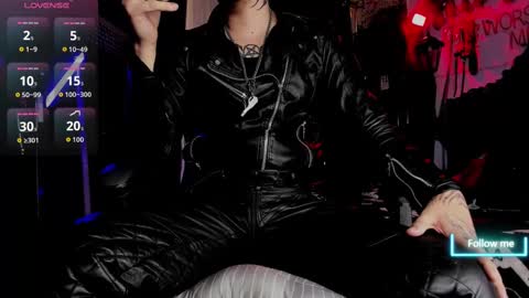   online show from October 2, 2025, 2:46 pm