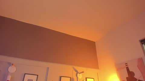 Laura online show from January 16, 2025, 6:27 pm