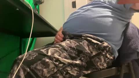 Allergictolove online show from December 19, 2024, 12:34 am