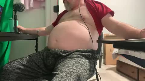 Allergictolove online show from October 9, 2025, 2:26 pm