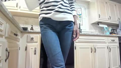 wishlist on bio online show from September 8, 2025, 4:17 pm