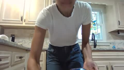 wishlist on bio online show from September 11, 2025, 4:18 pm