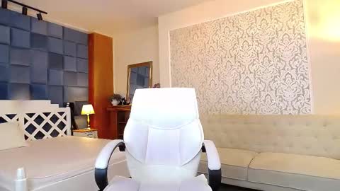 Alliana online show from March 3, 2025, 8:38 am