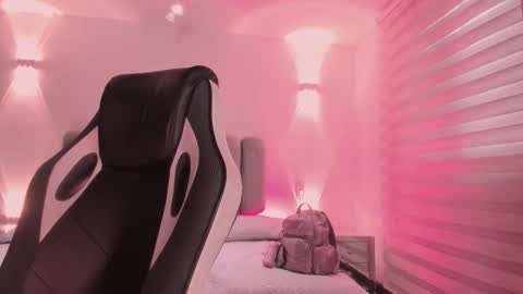 ALLICE online show from December 20, 2025, 12:01 pm