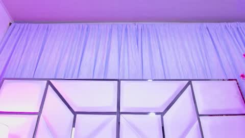 Allicia online show from March 21, 2026, 12:21 pm