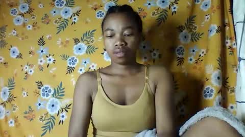 alliciax632770 online show from December 2, 2025, 10:16 pm