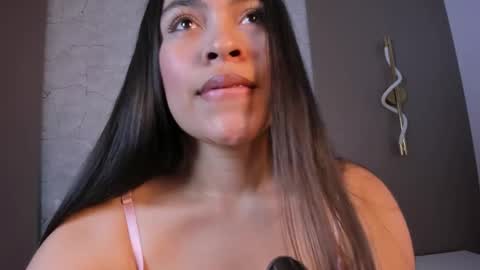 A L L I E online show from December 19, 2025, 11:12 pm