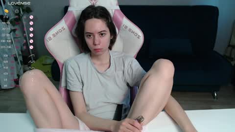 Snapshot of allie_hazie chatting on April 24, 2026, 12:13 am alice online show from April 24, 2026, 12:13 am