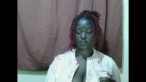 Snapshot of allie_quin chatting on September 11, 2025, 9:48 pm Allie online show from September 11, 2025, 9:48 pm