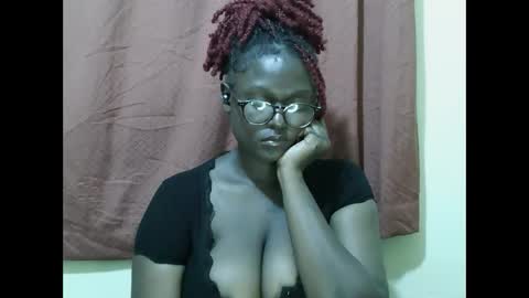 Snapshot of allie_quin chatting on September 27, 2025, 9:53 pm Allie online show from September 27, 2025, 9:53 pm