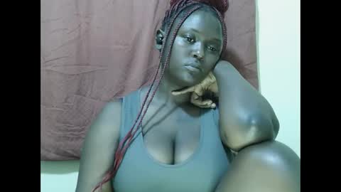 Snapshot of allie_quin chatting on October 16, 2025, 1:50 am Allie online show from October 16, 2025, 1:50 am