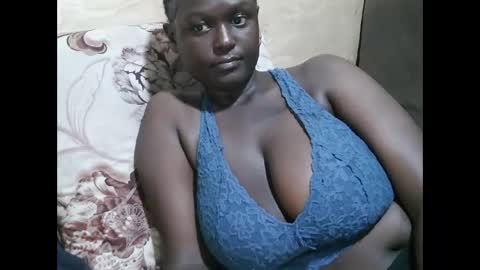 Snapshot of allie_quin chatting on November 27, 2025, 1:46 pm Allie online show from November 27, 2025, 1:46 pm