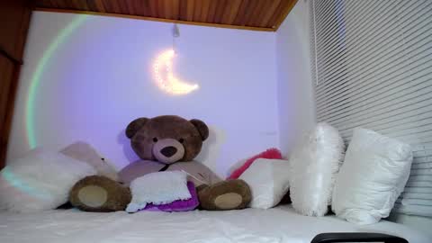 Allie  online show from January 29, 2025, 11:14 pm