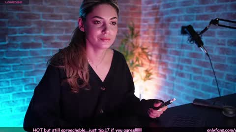 Allie online show from January 13, 2025, 5:01 am