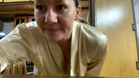 Snapshot of allisonlove2 chatting on April 24, 2026, 4:20 pm allisonlove2 online show from April 24, 2026, 4:20 pm