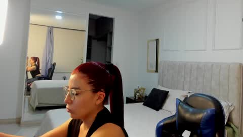 Snapshot of allisonlove_88 chatting on April 26, 2026, 4:10 am ALLISON online show from April 26, 2026, 4:10 am