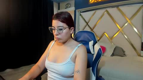 Snapshot of allisonlove_88 chatting on May 24, 2026, 2:38 am ALLISON online show from May 24, 2026, 2:38 am
