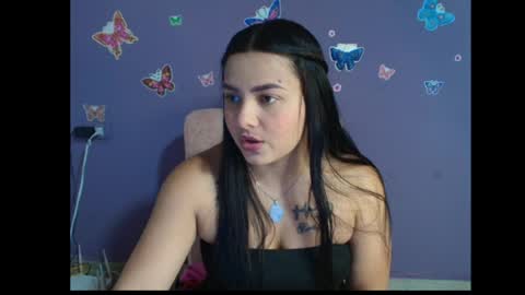 Snapshot of allisonn_smith18 chatting on April 8, 2026, 2:11 am Alisson online show from April 8, 2026, 2:11 am