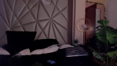 allisonowens_ online show from November 27, 2025, 1:13 pm