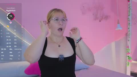 Snapshot of allisonroberts_ chatting on June 5, 2026, 11:38 am Alli online show from June 5, 2026, 11:38 am