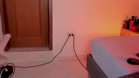 A L L I S S online show from September 10, 2025, 7:36 pm