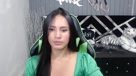 Allisson online show from February 7, 2025, 3:23 am