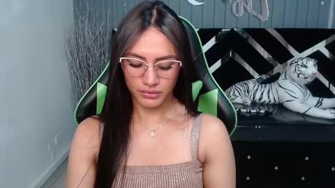 Allisson online show from March 4, 2025, 3:33 am