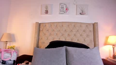 allisson online show from April 18, 2026, 12:09 pm