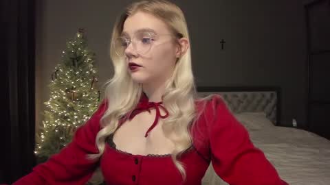 Snapshot of allotropp chatting on January 5, 2025, 7:28 pm ALOTROPP NOT BABY online show from January 5, 2025, 7:28 pm