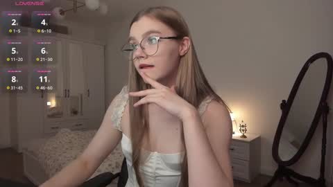 Snapshot of allotropp chatting on March 2, 2025, 5:14 pm ALOTROPP NOT BABY online show from March 2, 2025, 5:14 pm