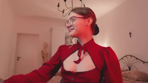 Snapshot of allotropp chatting on April 5, 2026, 6:16 pm ALOTROPP NOT BABY online show from April 5, 2026, 6:16 pm