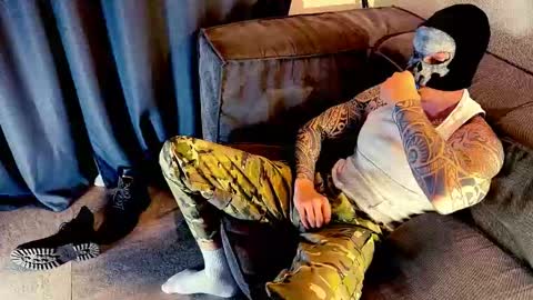 Justin online show from December 5, 2024, 6:00 pm