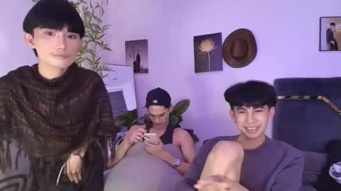 kim and josh online show from April 18, 2026, 7:51 pm