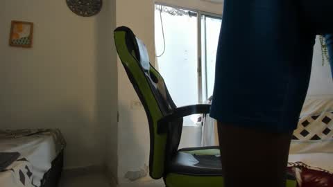 Snapshot of alluringangel01 chatting on September 27, 2025, 4:56 pm alluringangel01 online show from September 27, 2025, 4:56 pm