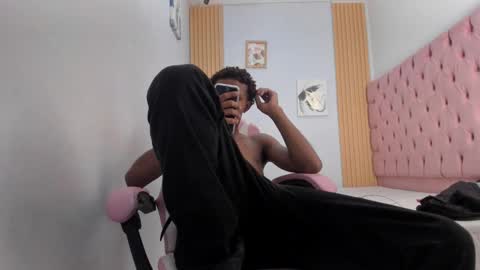 Snapshot of alluringangel01 chatting on October 24, 2025, 2:19 am alluringangel01 online show from October 24, 2025, 2:19 am